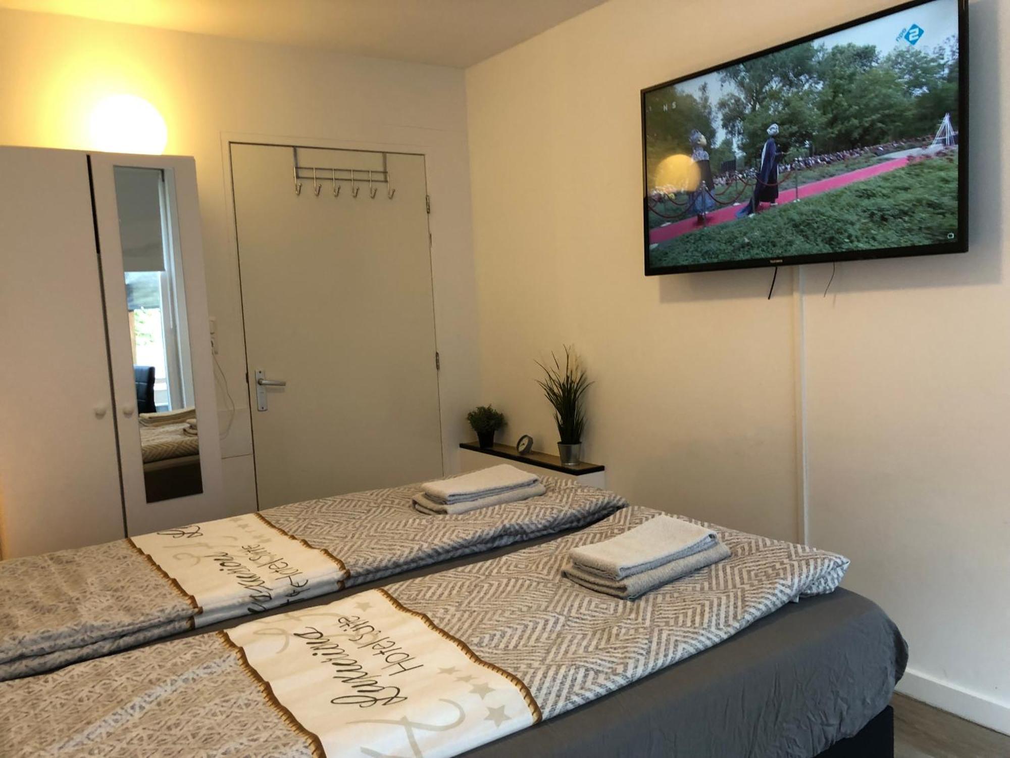 Luxe Wellness Apartment Apeldoorn With Jacuzzi And Sauna Eksteriør billede