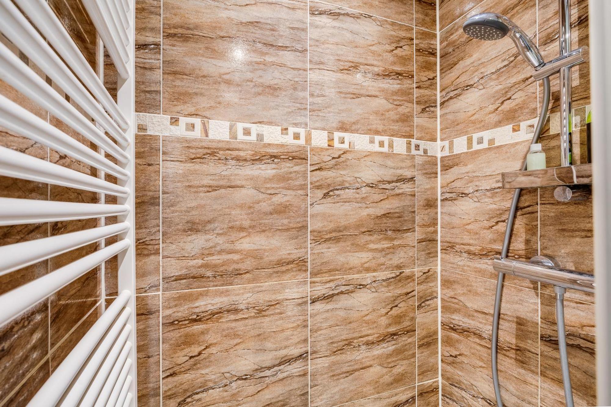 Luxe Wellness Apartment Apeldoorn With Jacuzzi And Sauna Eksteriør billede