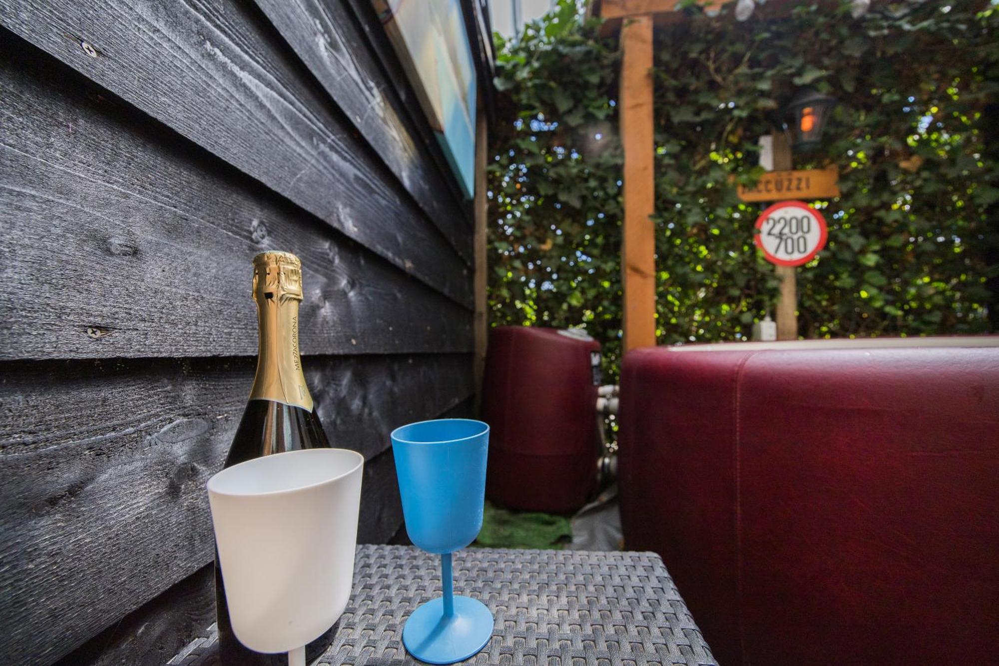 Luxe Wellness Apartment Apeldoorn With Jacuzzi And Sauna Eksteriør billede