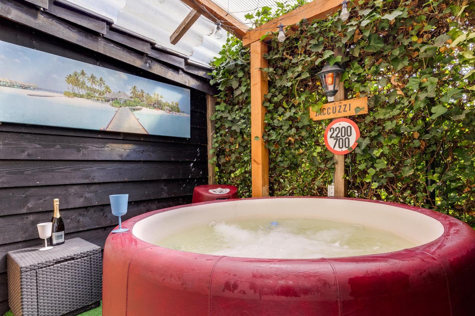 Luxe Wellness Apartment Apeldoorn With Jacuzzi And Sauna Eksteriør billede