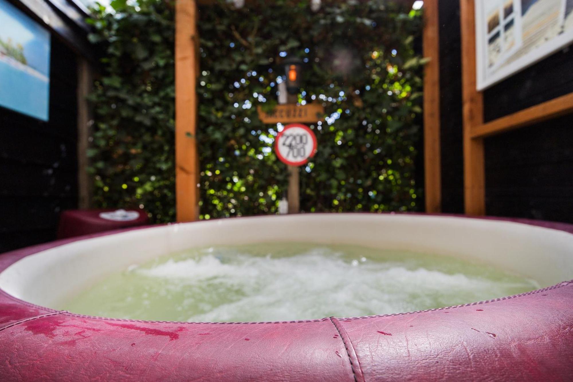 Luxe Wellness Apartment Apeldoorn With Jacuzzi And Sauna Eksteriør billede